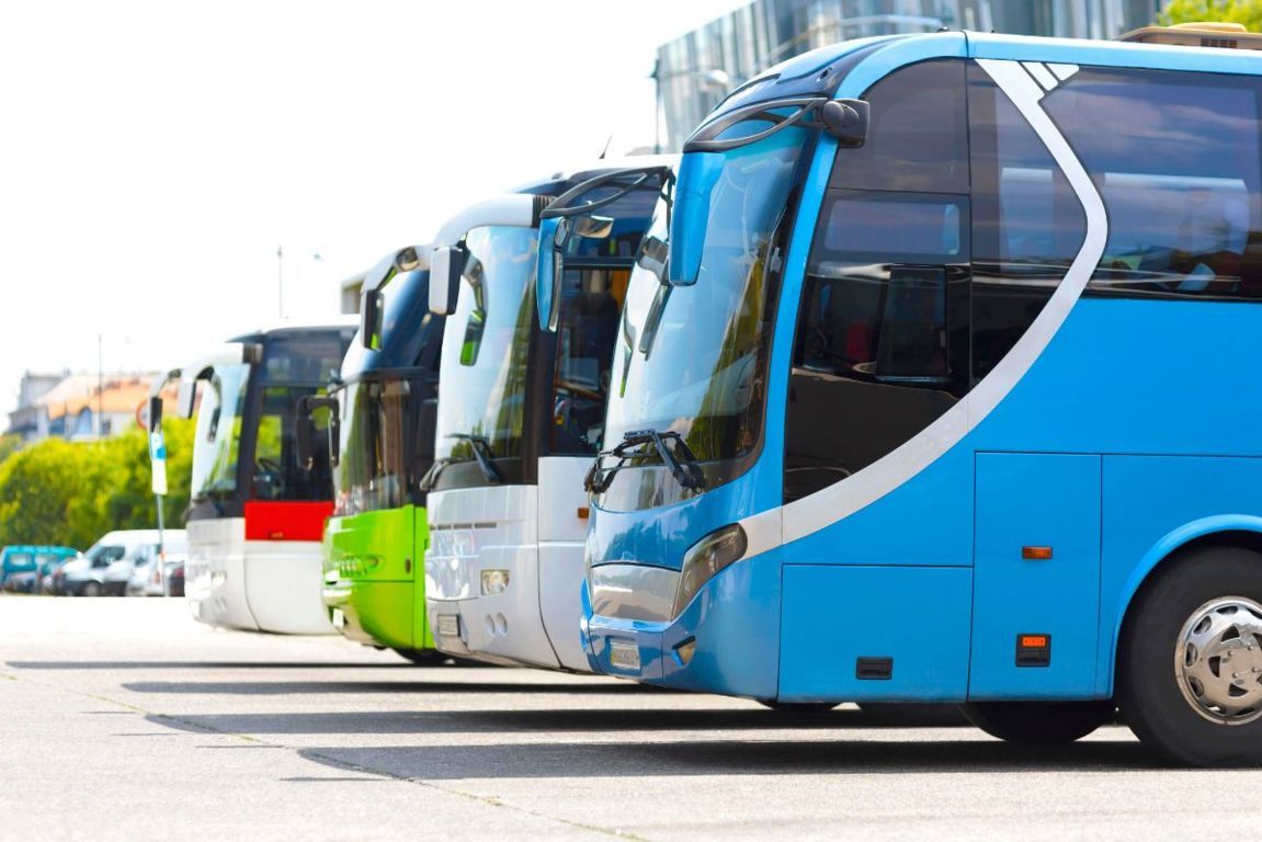 Lavaggio profondo per furgoni e camion